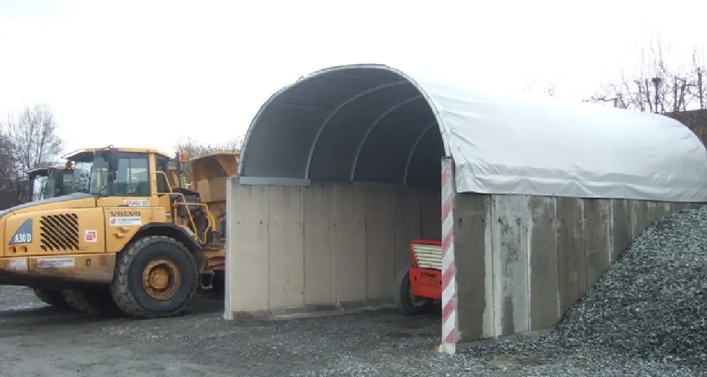 bâche hangar